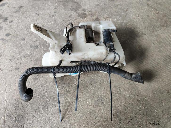 Ruitensproeier reservoir / Sproeiertank BMW 5 / 6 serie E60, Auto-onderdelen, Ruiten en Toebehoren, Gebruikt, Ophalen of Verzenden