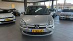 Peugeot 807 2.0 HDiF Active 7-personen navigatie clima cruis, Auto's, Peugeot, Voorwielaandrijving, Euro 5, Gebruikt, 4 cilinders
