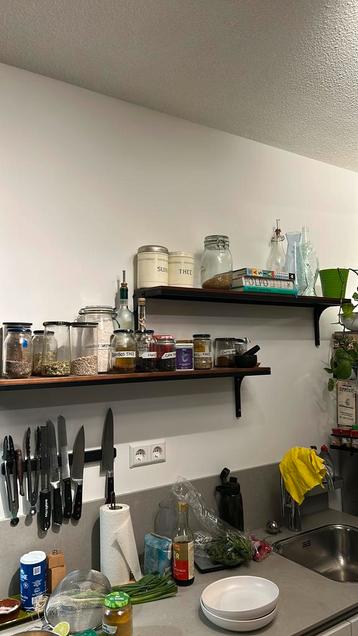 2 stevige planken (ikea Fjällbo) 101 cm x 20xm beschikbaar voor biedingen