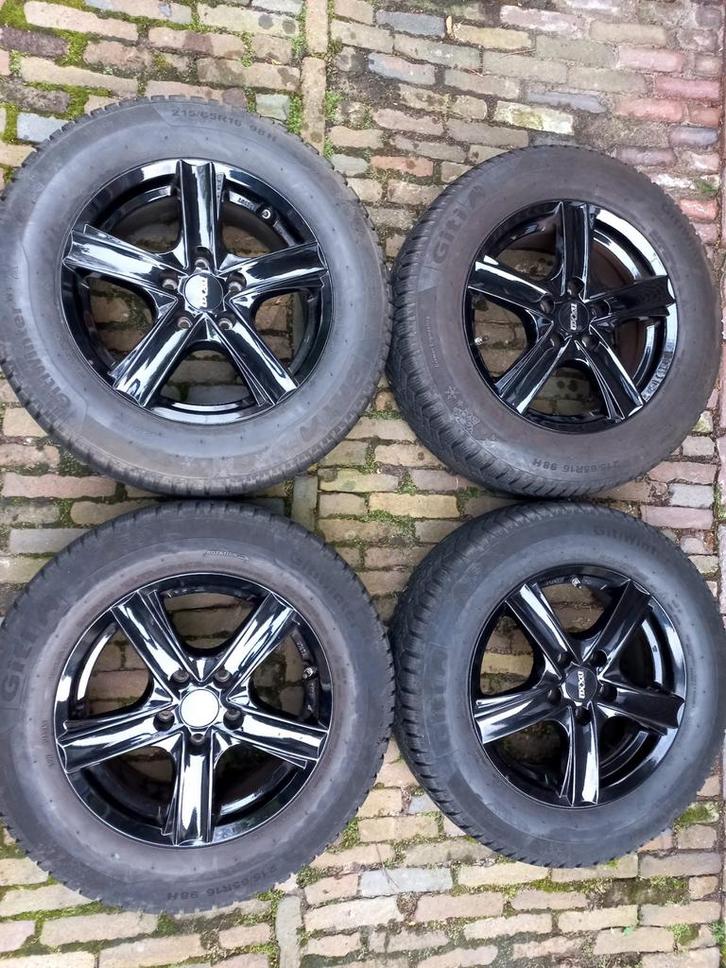 Winterbanden set Mazda CX30 - Gitiwinter 215/65 R16, Auto-onderdelen, Banden en Velgen, Banden en Velgen, Winterbanden, 16 inch