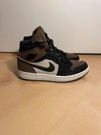 Nike Air Jordan 1 Mid “Olive Toe” maat 39., Kleding | Dames, Schoenen, Nike, Ophalen of Verzenden, Sneakers of Gympen, Gedragen