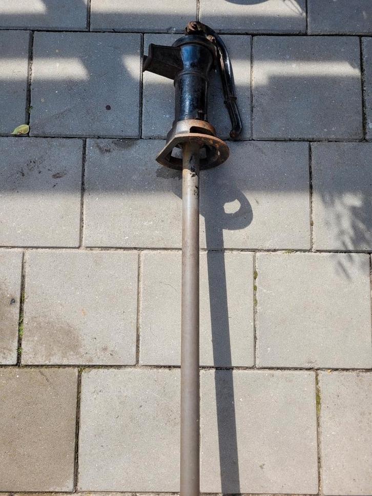 Gietijzeren handpomp/zwengelpomp, Tuin en Terras, Waterpompen, Gebruikt, Handmatig, Overige typen, Ophalen