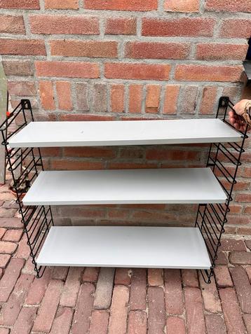 Tomado boekenrek retro - 3 etages - zwart grijs  beschikbaar voor biedingen
