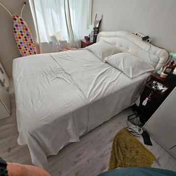 Gratis boxspring bed op halen 160x200