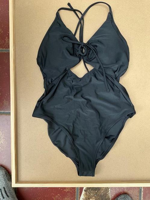 corrigerend beachwave badpak zwart maat 42 strik detail, Kleding | Dames, Badmode en Zwemkleding, Zo goed als nieuw, Badpak, Zwart