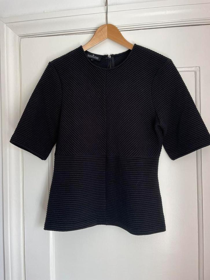 Mooi zwart topje Designer Remix mt L, Kleding | Dames, T-shirts, Zo goed als nieuw, Maat 42/44 (L), Zwart, Korte mouw, Ophalen of Verzenden