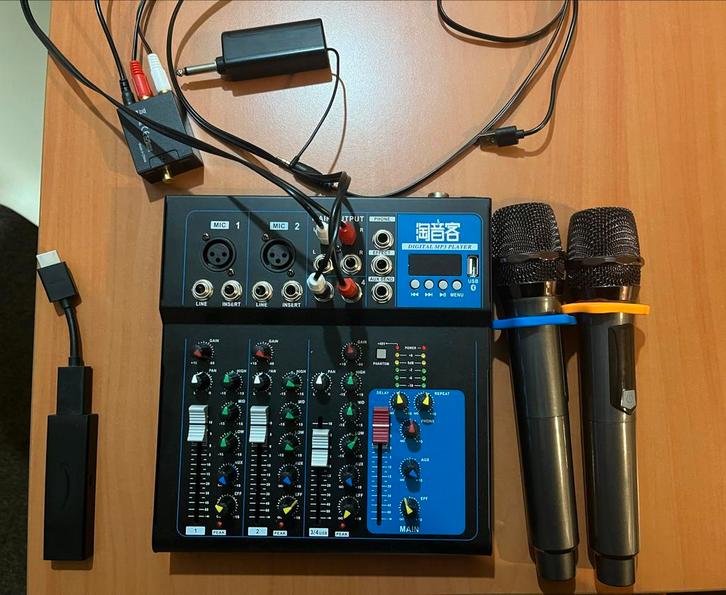 Professionele Audio Mixer Set met Bluetooth Microfoons, Audio, Tv en Foto, Karaoke-apparatuur, Zo goed als nieuw, Complete set