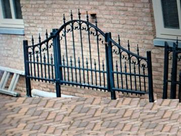 IJzeren sierhekken met (Poort) in 3 delen  beschikbaar voor biedingen
