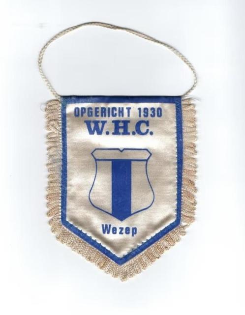 Wezep WHC 1930 Voetbal Vaan Jaren 70., Verzamelen, Overige Verzamelen, Zo goed als nieuw, Verzenden