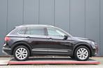 Volkswagen Tiguan 1.5 TSI ACT Highline panoramadak camera, Auto's, 15 km/l, 150 pk, Alcantara, Zwart