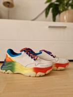 Kleurrijke Sneakers - Maat 37 - Perforated leer, Kleding | Dames, Ophalen of Verzenden, Zo goed als nieuw, Wit, Sneakers of Gympen