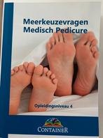 Boek Meerkeuzevragen Medisch Pedicure, Ophalen of Verzenden, Beta, Zo goed als nieuw, MBO
