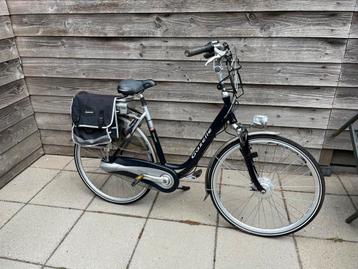 Gazelle Orange elektrische dames fiets met fietstassen beschikbaar voor biedingen