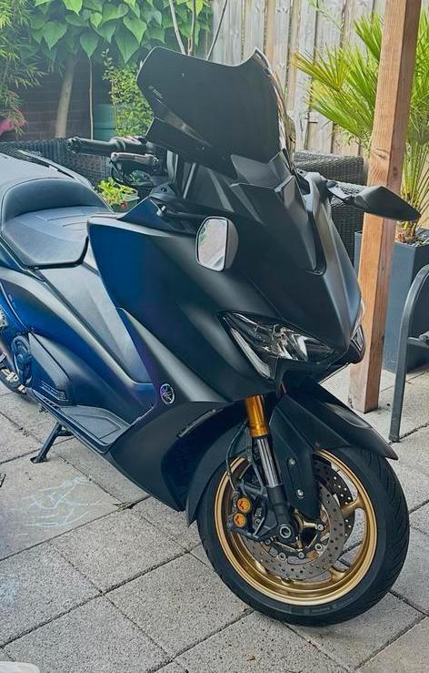 Yamaha Tmax 560 Tech Max, Motoren, Motoren | Yamaha, Particulier, Scooter, 12 t/m 35 kW, 2 cilinders, Minimaal motorrijbewijs A1