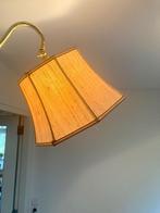 Vintage messing lamp zwenkarm wandlamp linnen & rattan kap, Huis en Inrichting, Lampen | Wandlampen, Ophalen, N, N, N