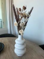 Vaas met droogbloemen, Ophalen, Zo goed als nieuw