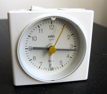 Klasieke Braun wekker type 4744/AB7 Dietrich Lubs 1992 beschikbaar voor biedingen