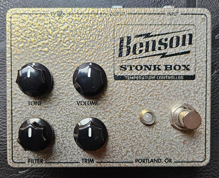 Benson Stonk Box Fuzz pedaal, Muziek en Instrumenten, Effecten, Zo goed als nieuw, Distortion, Overdrive of Fuzz, Ophalen of Verzenden