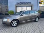 Volvo V70 2.5T Automaat|Leder|Schuifdak|Trekhaak|PDC|Cruise, Auto's, Volvo, Zwart, Bruin, 2521 cc, 92 €/maand