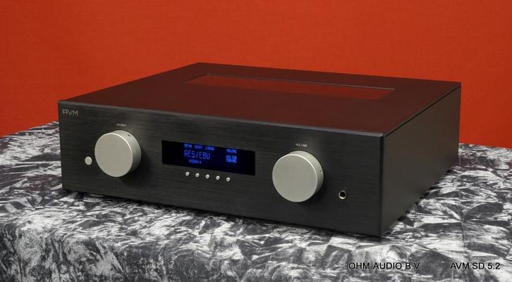 AVM Evolution SD 5.2, Buizen Preamp, Ingebouwde DAC/Streamer, Audio, Tv en Foto, Converters, Refurbished, Ophalen of Verzenden