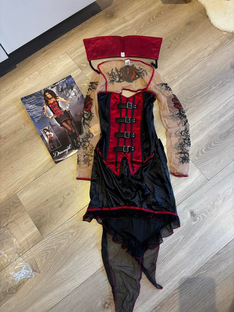 Stoer Vampierpak - Carnaval!, Kleding | Dames, Carnavalskleding en Feestkleding, Carnaval, Ophalen of Verzenden, Zo goed als nieuw