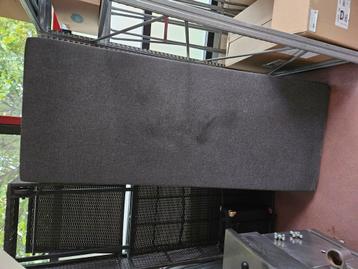 2 boxspring antraciet,  200cm bij 80cm,  beschikbaar voor biedingen