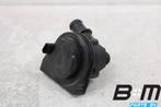 Extra waterpomp VW Golf 7 5G0965567A, Gebruikt