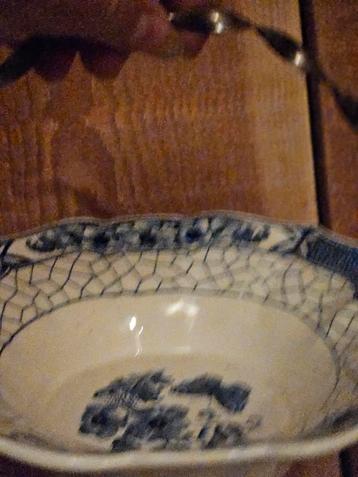Antieke Société Céramique Maastricht Schaal beschikbaar voor biedingen