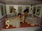 Poppenkamer poppenhuis handgemaakte popjes lampje meubeltjes, Ophalen of Verzenden, Zo goed als nieuw