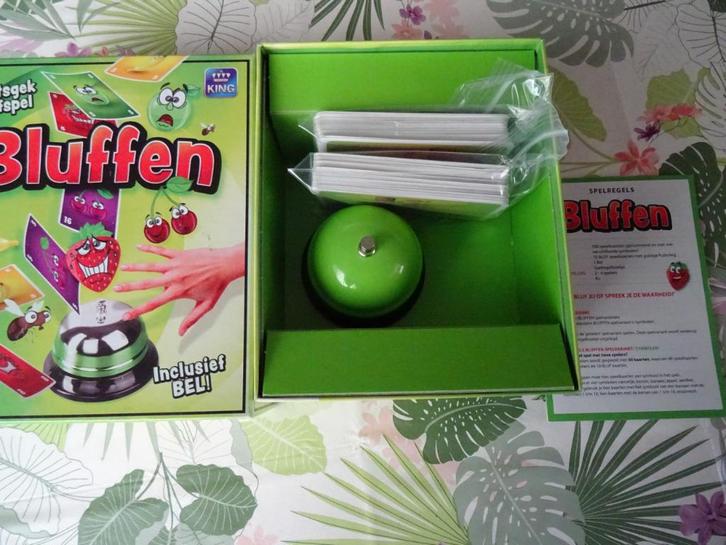 Kaartspel Bluffen als nieuw, Hobby en Vrije tijd, Gezelschapsspellen | Kaartspellen, Zo goed als nieuw, Ophalen of Verzenden