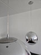 Z.g.a.n: 2 stuks Tom Dixon Mirror Ball diameter 40 cm., Ophalen, Zo goed als nieuw, Metaal, Minder dan 50 cm