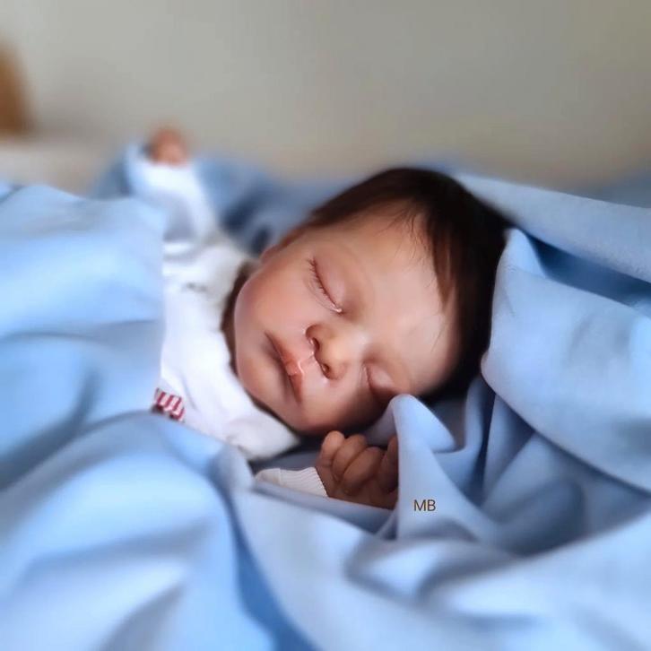 Reborn Mick asleep, Verzamelen, Poppen, Nieuw, Babypop, Levensecht of Reborn, Ophalen of Verzenden