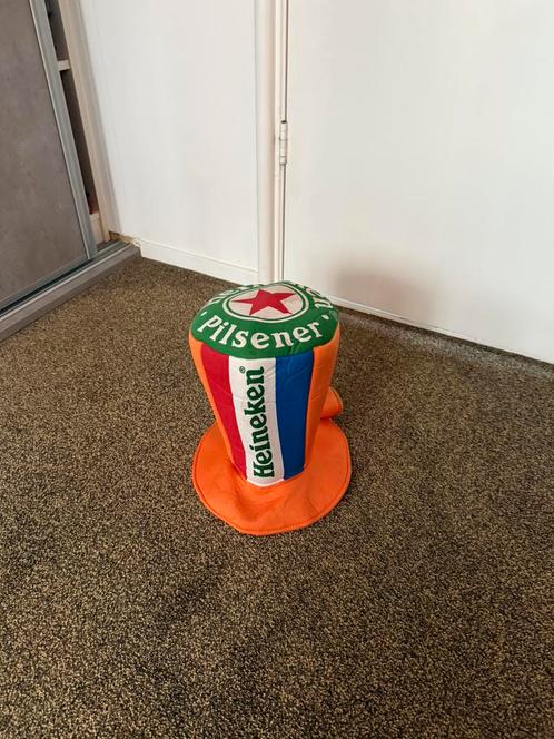Compleet Oranjepakket, Hobby en Vrije tijd, Feestartikelen, Gebruikt, Oranje of Koningsdag, Ophalen of Verzenden