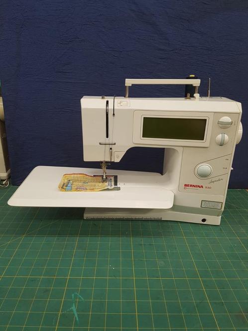 Bernina 1530 in koffer, Hobby en Vrije tijd, Naaimachines en Toebehoren, Gebruikt, Bernina, Ophalen of Verzenden
