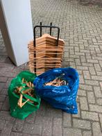 Partij houten hangers plus standaard, Ophalen, Gebruikt