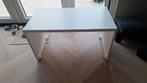 Leuke witte kindertafel met 2 stoelen - zsm ophalen, Kinderen en Baby's, Kinderkamer | Tafels en Stoelen, Ophalen, Gebruikt, Stoel(en)
