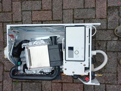 ATAG combi cv-ketel I28CZ van 2020., Doe-het-zelf en Verbouw, Verwarming en Radiatoren, Zo goed als nieuw, Cv-ketel of Combi-ketel