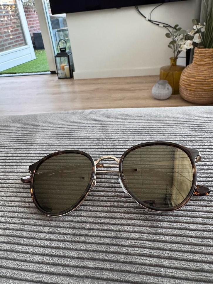 Sinner selva brown yellow zonnebril unisex, Sieraden, Tassen en Uiterlijk, Zonnebrillen en Brillen | Dames, Zo goed als nieuw