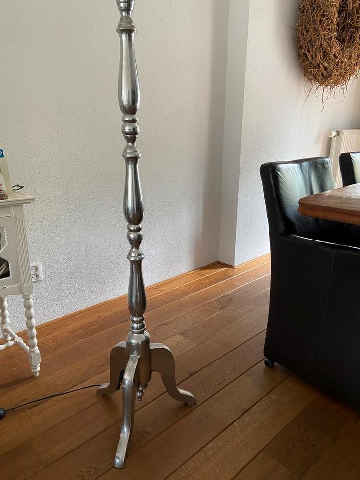 Rivièra Maison Vloerlampen Set - Elegant & Sfeervol, Huis en Inrichting, Lampen | Vloerlampen, Zo goed als nieuw, 100 tot 150 cm