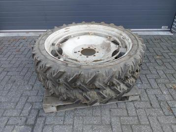 Cultuurwielen 9.5 R44 Grote ZF Steek 220x270 beschikbaar voor biedingen