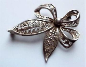 Strik. Zilver filigrain, klassieke tijdloze broche (7455-406 beschikbaar voor biedingen