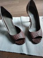 Noë leren pump met open teen. Bruin, maat 40, Kleding | Dames, Ophalen of Verzenden, Zo goed als nieuw, Bruin