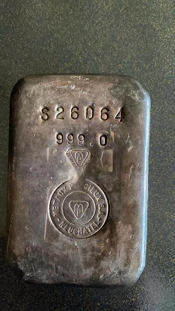 Zilveren baar   Métaux Précieux S.A. Neuchât zeldzaame baar  beschikbaar voor biedingen