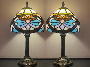 2 glas in lood tafellampen tiffany stijl strik klassiek beschikbaar voor biedingen