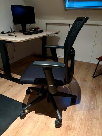 Bureaustoel ergonomisch zwart beschikbaar voor biedingen