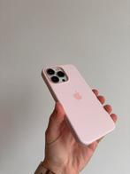 Hoesje iPhone 13 Pro - roze met magsafe (1m oud), Ophalen of Verzenden, Zo goed als nieuw, IPhone 13 Pro, Frontje of Cover
