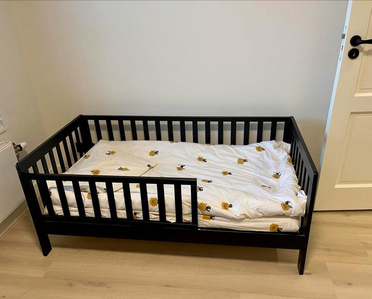 Petit Amelie Peuterbed Compleet met Matras, Kinderen en Baby's, Kinderkamer | Bedden, Zo goed als nieuw, Minder dan 140 cm, 70 tot 85 cm