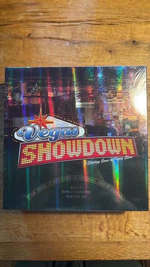 Vegas Showdown. Nieuw in folie. EN, Hobby en Vrije tijd, Gezelschapsspellen | Bordspellen, Nieuw, Ophalen of Verzenden