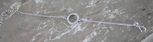 zilverkleurige armband met ronde en met steentjes, Sieraden, Tassen en Uiterlijk, Armbanden, Gebruikt, Zilver, Zilver, Ophalen of Verzenden