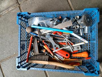 Divers gereedschap beschikbaar voor biedingen